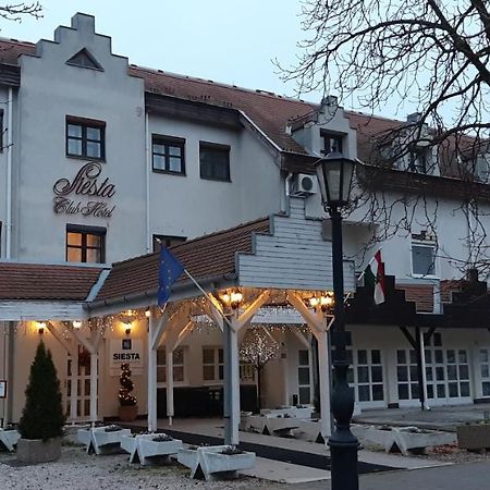 Siesta Club Apartman Harkány Exteriér fotografie