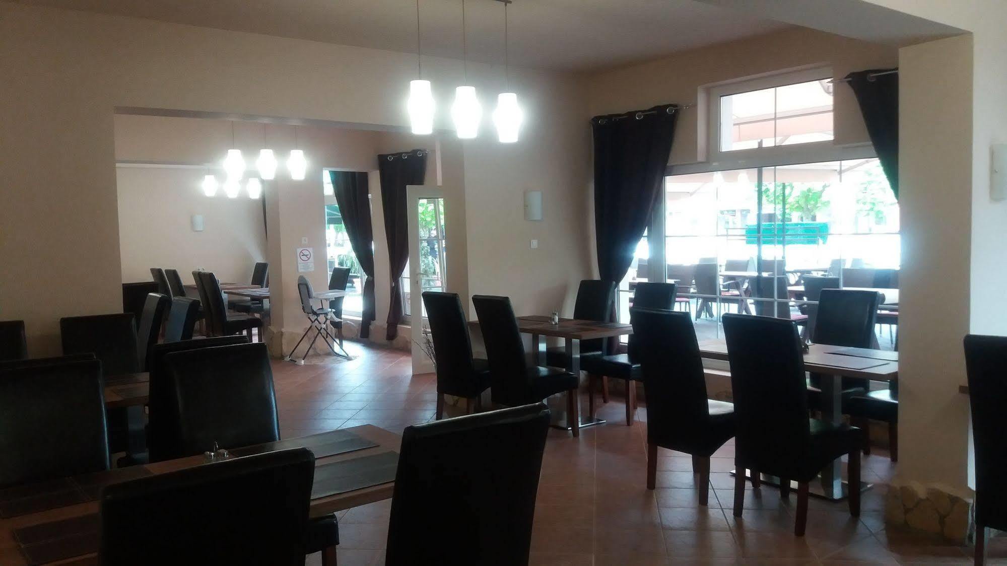 Siesta Club Apartman Harkány Exteriér fotografie